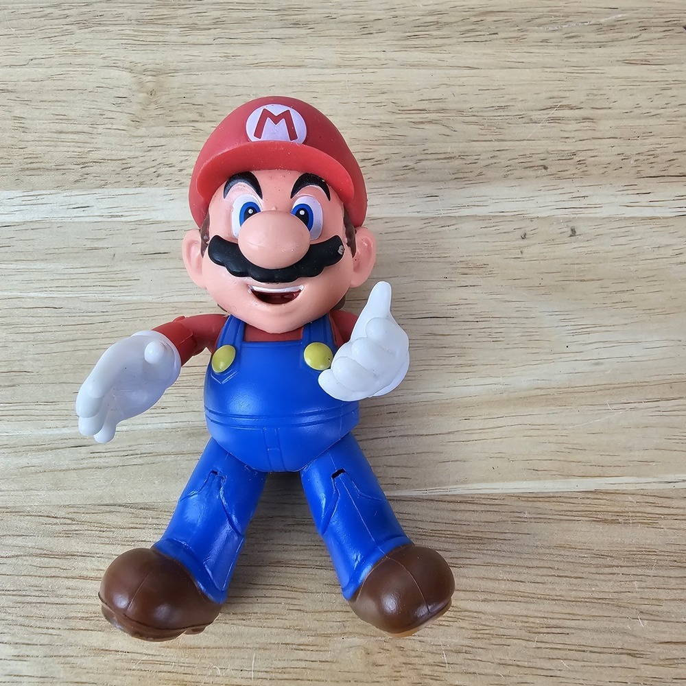 Jakks Pacific Super‎ Mario Bros Action Figure 4" Toy Video Game Room